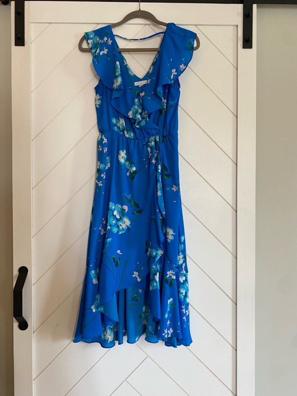 Blue Floral V-Neck Midi Dress